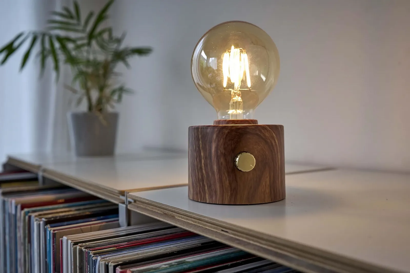 Настільна лампа Northpoint Edison LED USB-C Горіх, фото №6