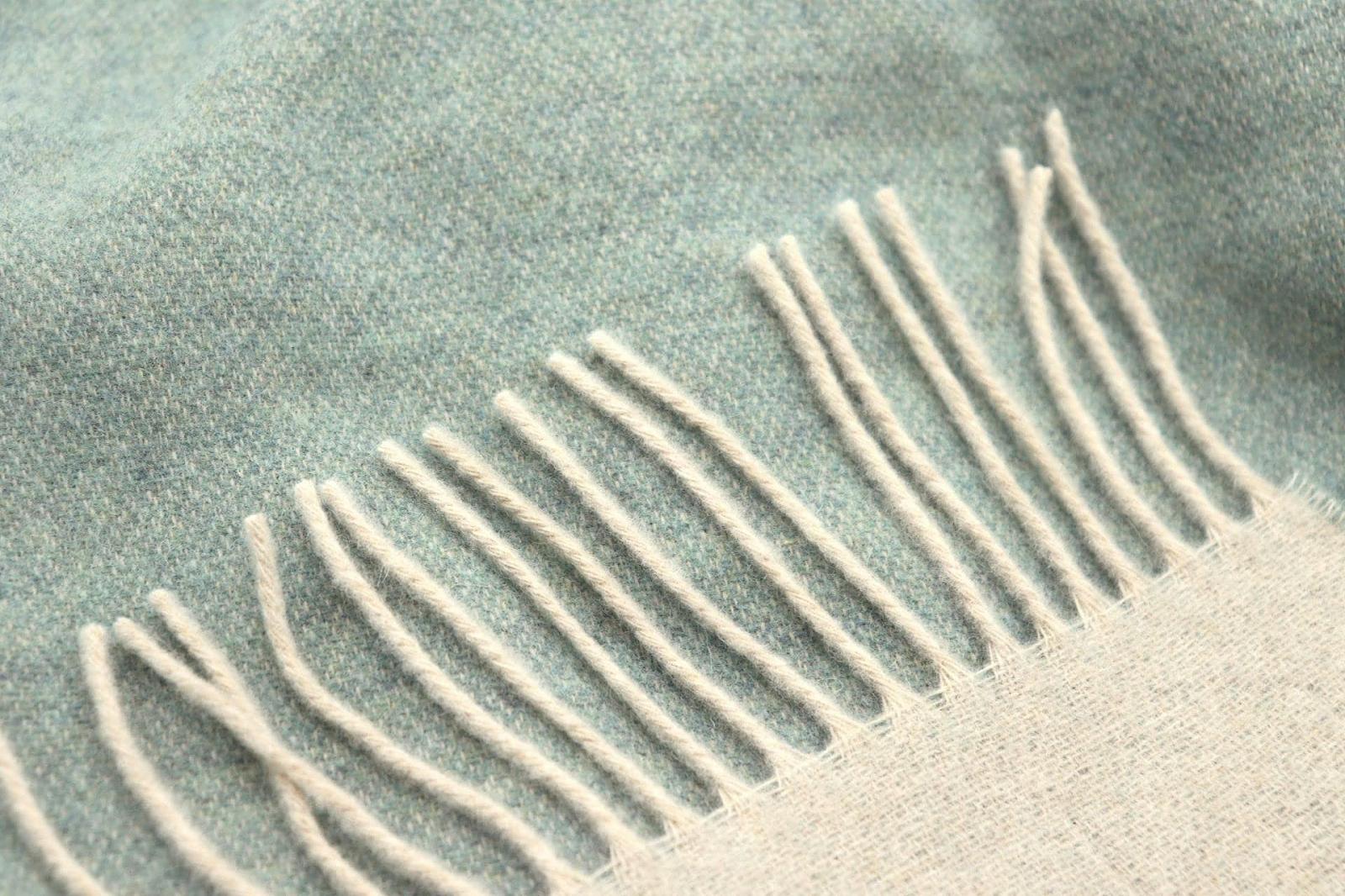 Плед Biederlack Cashmere Sage/Cream - (761910), фото №2 Плед Biederlack Cashmere Sage/Cream - (761910), фото №2