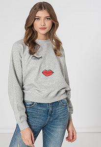 Світшот ONLJENNIFER LIFE L/S O-NECK BOX SWT 15250226-Light Grey Melange-Print:FACE ONLY Сірий L - Фото 1