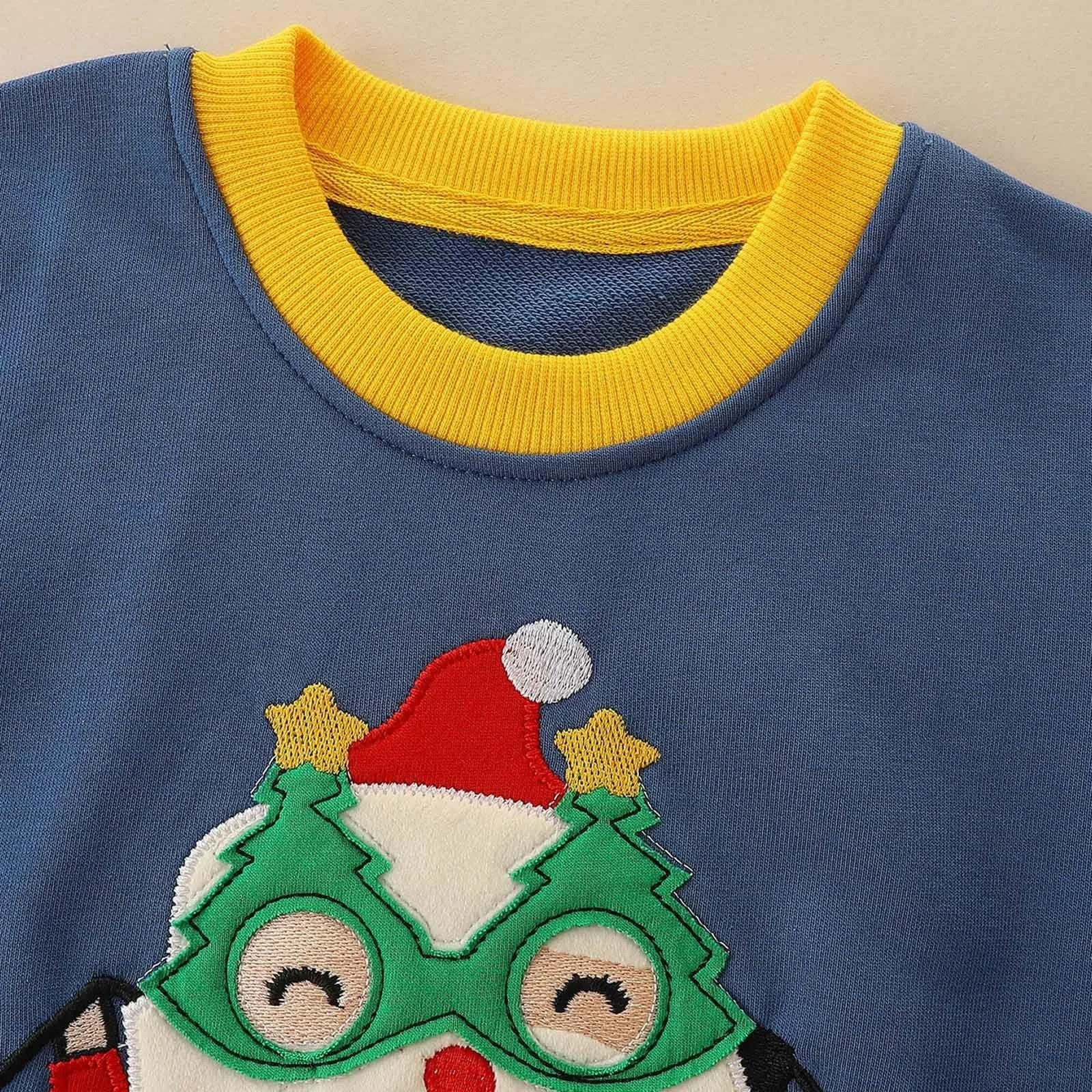 Худі з капюшоном з вишивкою Санти для дівчинки, фото №4