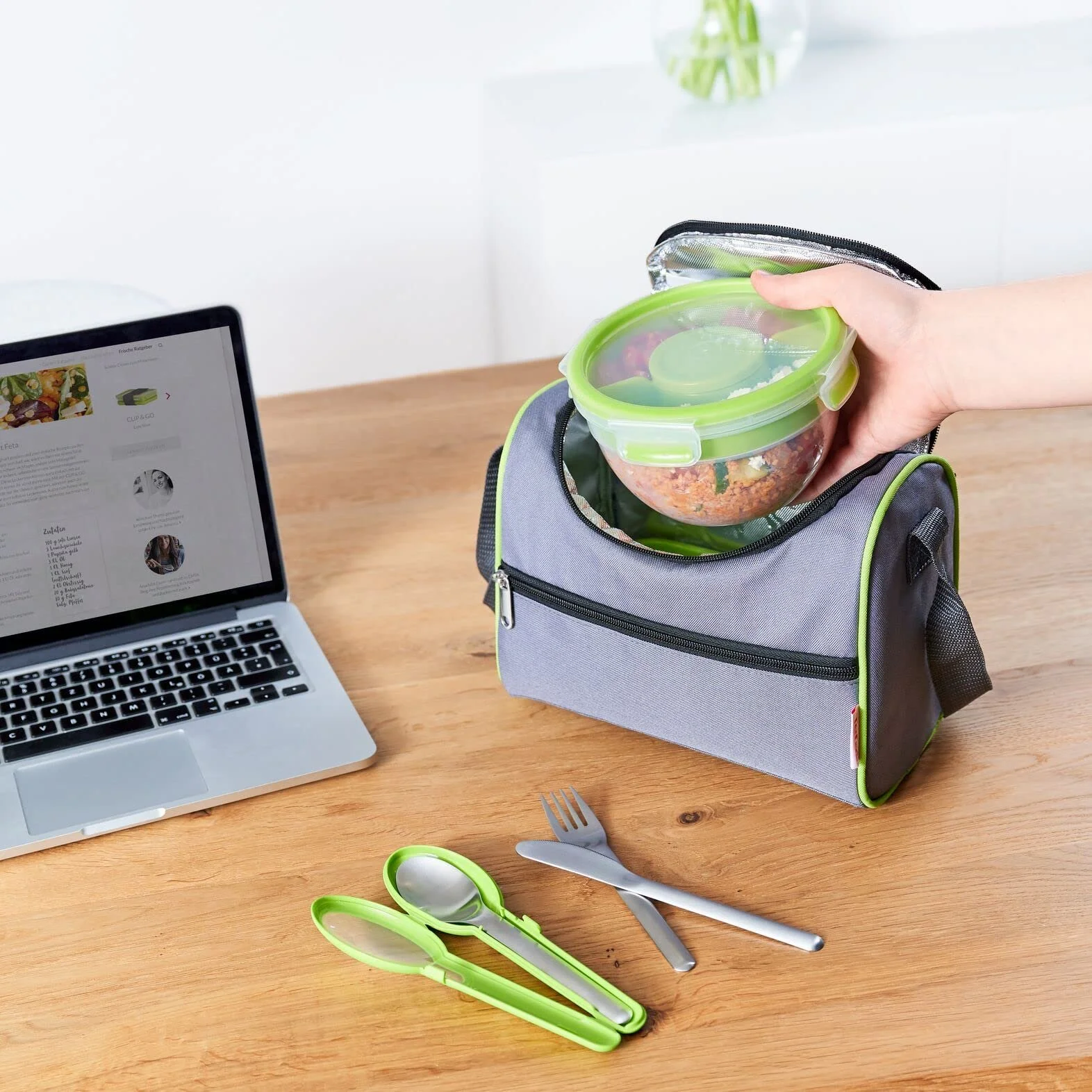 Набор столовых приборов Emsa Clip & Go 3 предмета: нож, вилка и ложка нержавеющая сталь Зеленый, фото №6 Набор столовых приборов Emsa Clip & Go 3 предмета: нож, вилка и ложка нержавеющая сталь Зеленый, фото №6