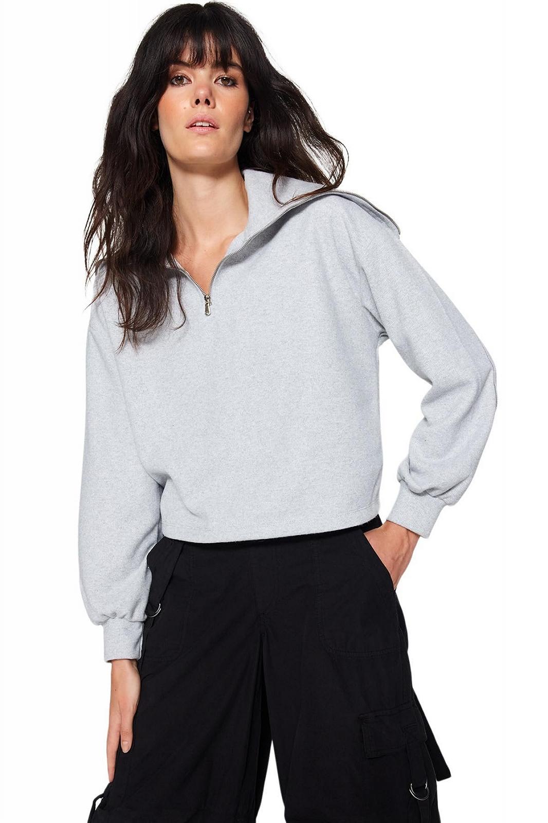 Женский свитшот прямого кроя с длинными рукавами свободного стиля TRENDYOL, фото №2 Женский свитшот прямого кроя с длинными рукавами свободного стиля TRENDYOL, фото №2