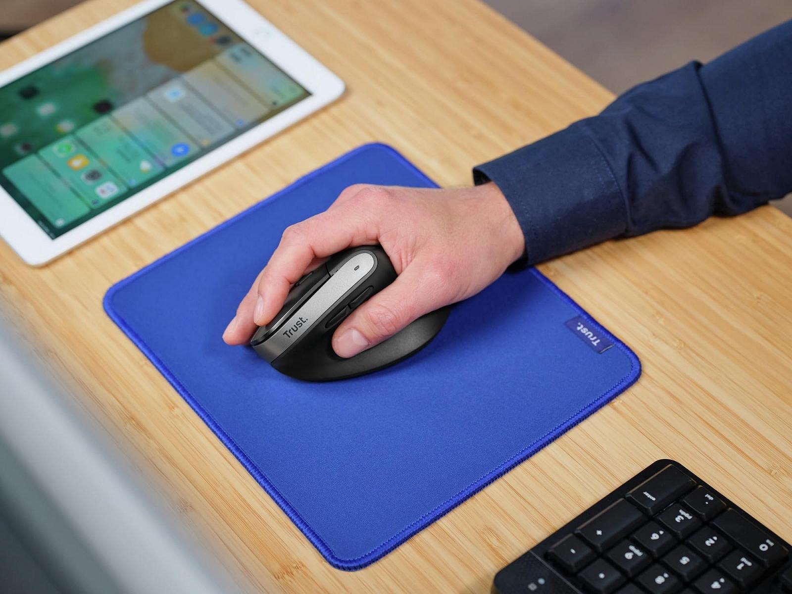 Мышь Trust Bayo+ Беспроводная Bluetooth + RF 2.4GHz Вертикальная Эргономичная Перезаряжаемая Черный, фото №7