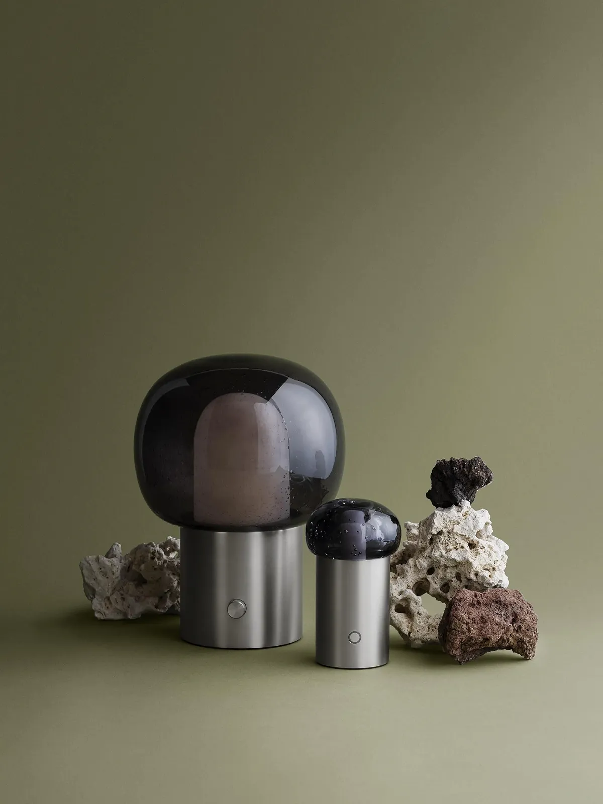 Настільна лампа Blomus IRIS Aluminium Base Matte Stainless Steel 24х32 см Скляний плафон, фото №7