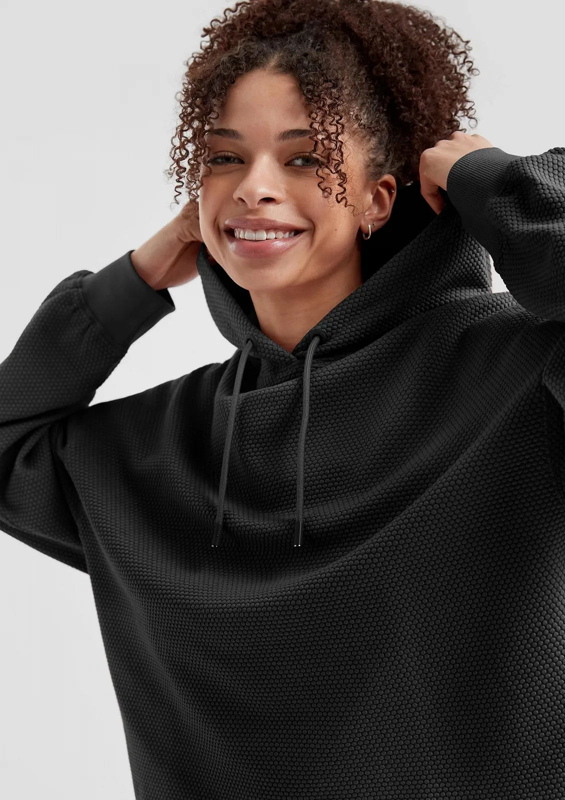 Толстовка QS со структурированным узором и капюшоном, фото №2