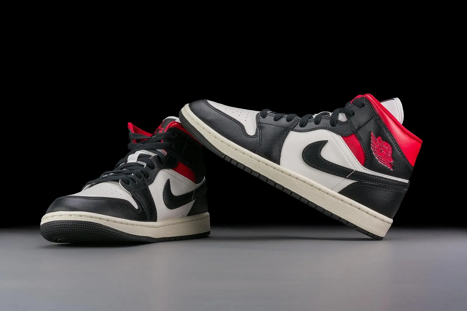 Кроссовки NIKE Air Max Plus Мужские для бега 852630, фото №3 Кроссовки NIKE Air Max Plus Мужские для бега 852630, фото №3