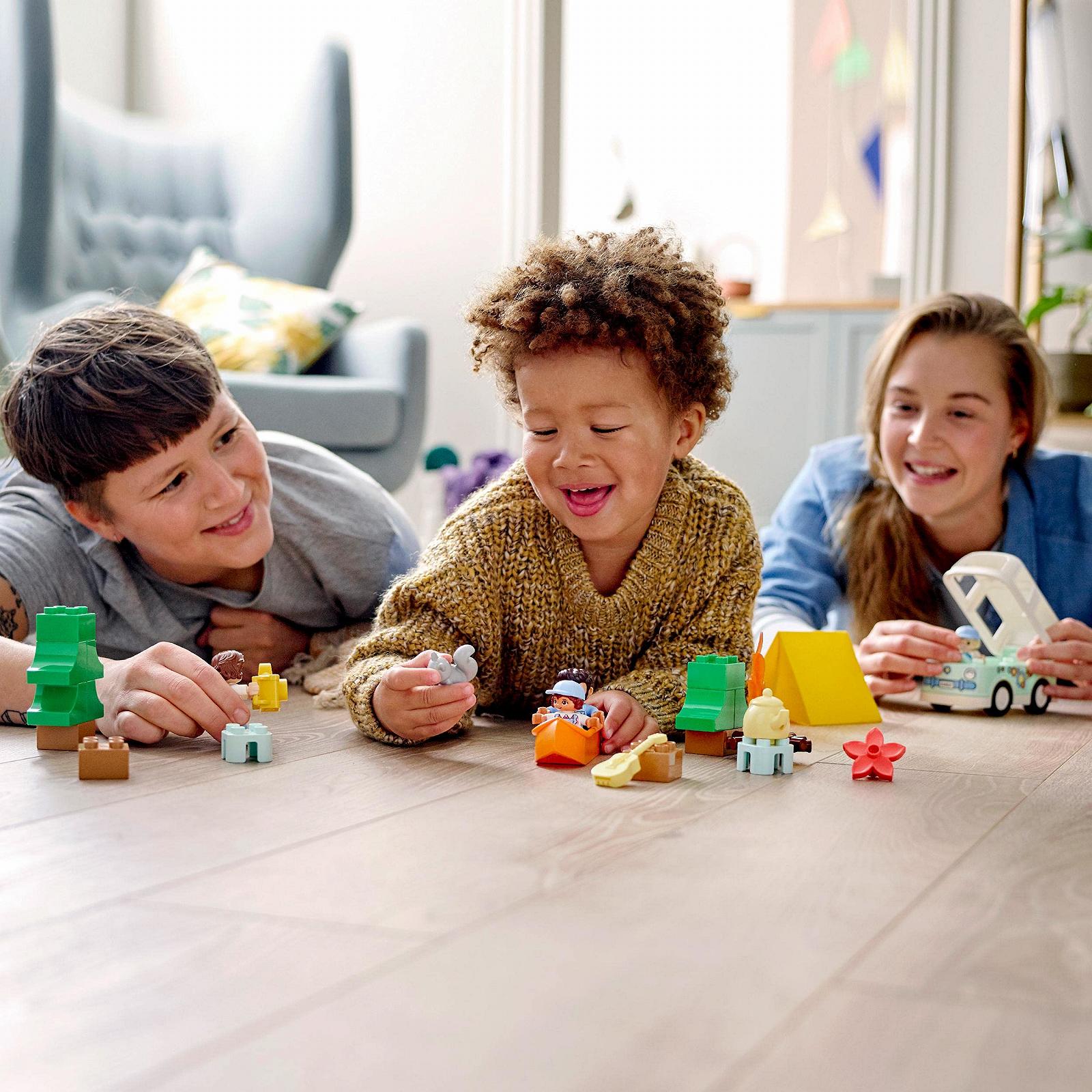 Блоки LEGO Duplo Town Family Adventure з будинком на колесах, фото №10