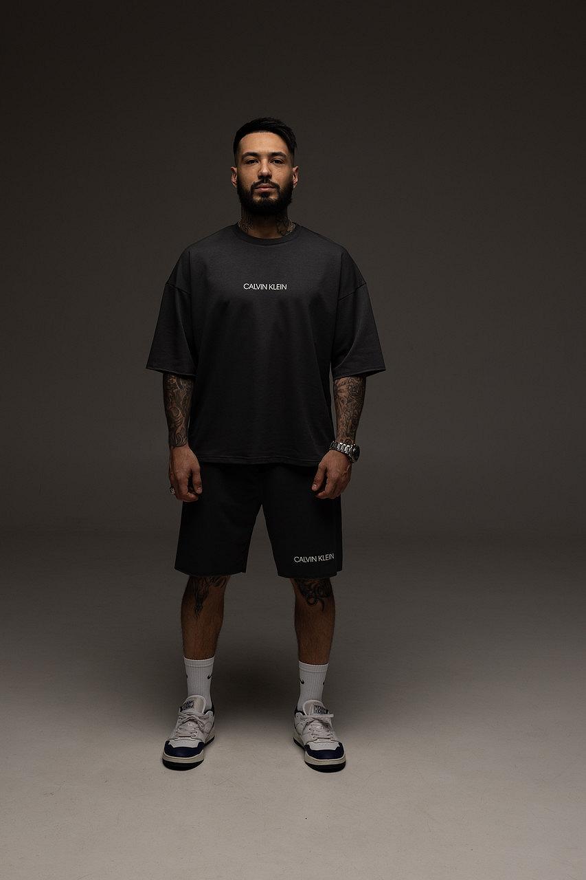 Костюм мужской летний графит Calvin Klein Стильный оверсайз на лето Базовый комплект для мужчины, фото №7