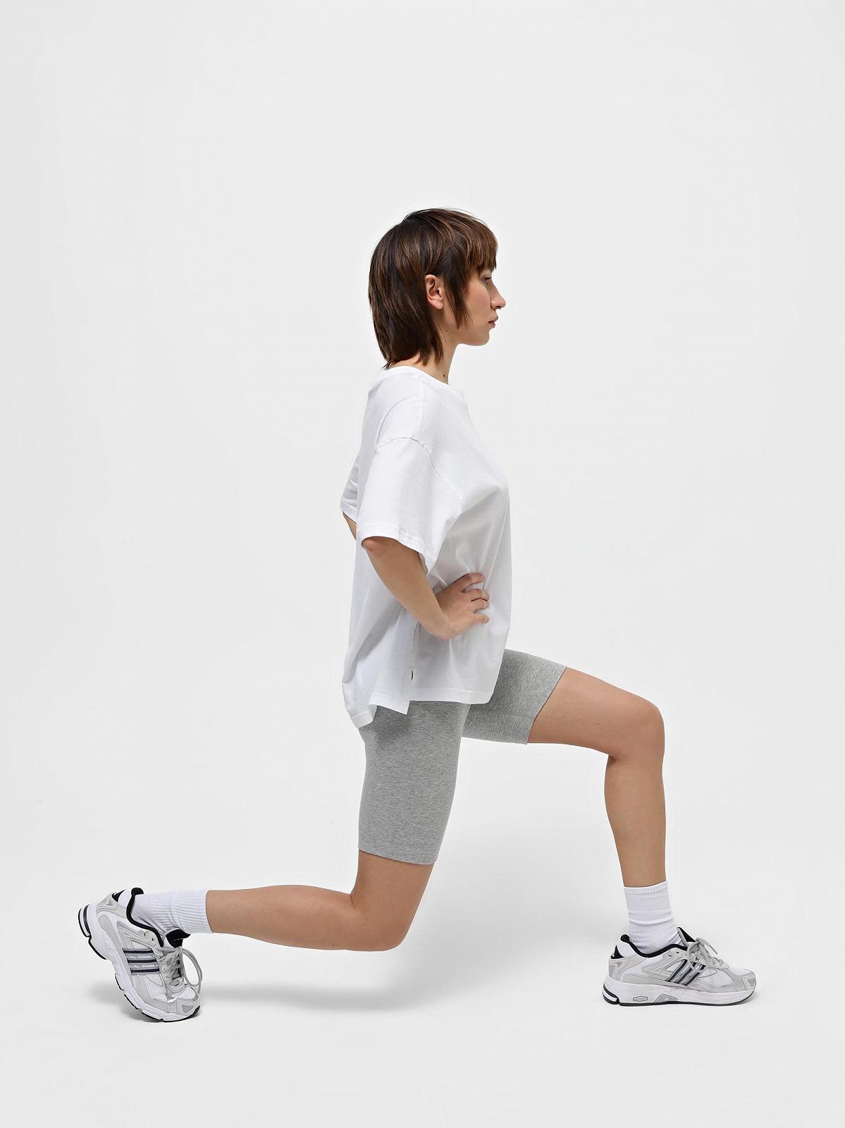 Шорти жіночі Nike Sportswear Classics High-Waisted 8 Biker Shorts Grey XS, фото №2