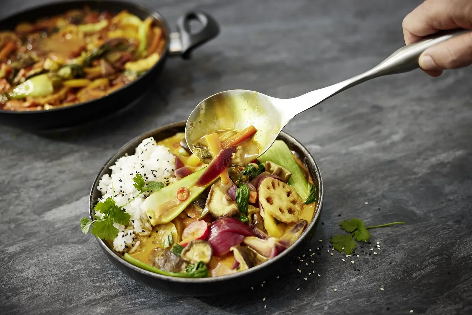Молоток для мяса Fissler Essential из нержавеющей стали круглый 28 см 0.4 кг, фото №6 Молоток для мяса Fissler Essential из нержавеющей стали круглый 28 см 0.4 кг, фото №6