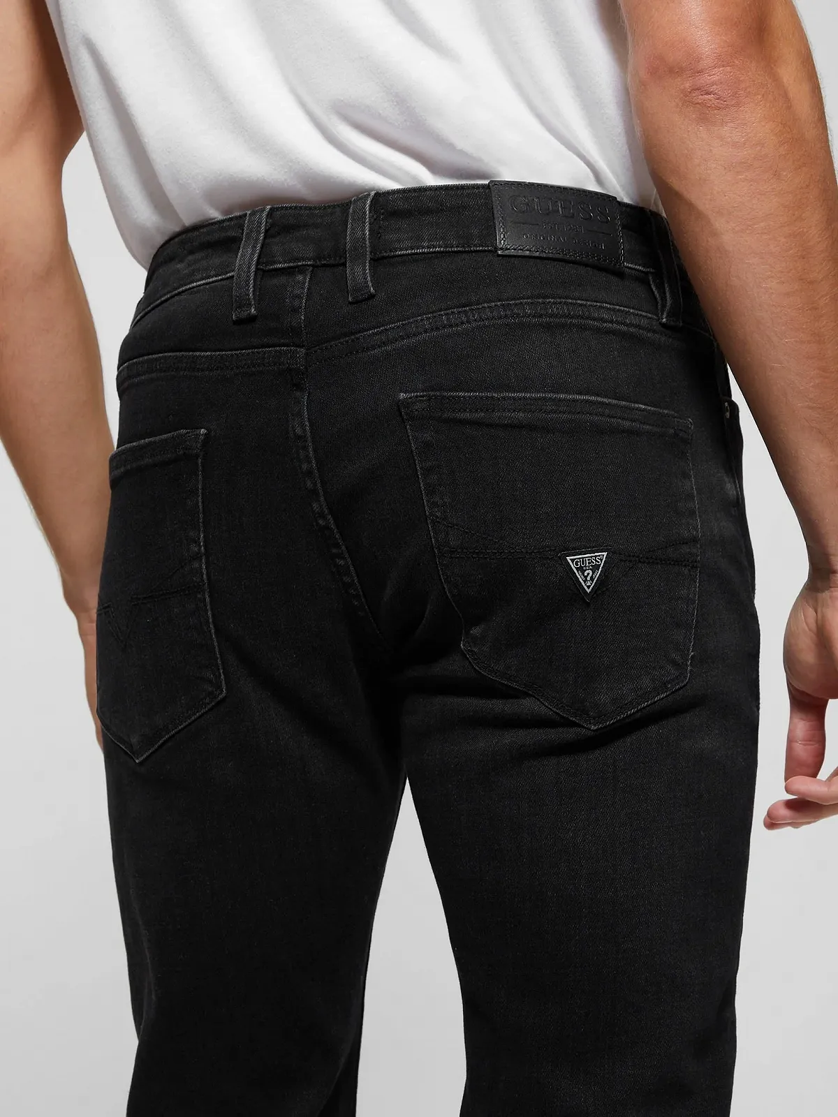 Чоловічі джинси Guess - Davis Distressed Straight Чорний - 32, фото №6