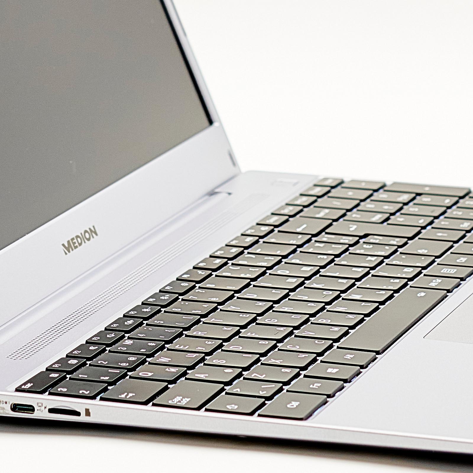 Ноутбук 15.6" Medion (Lenovo Group) E15303 Ryzen 5 4500U RAM 16 ГБ SSD 1 ТБ AMD Graphics Win10 (4355), фото №4