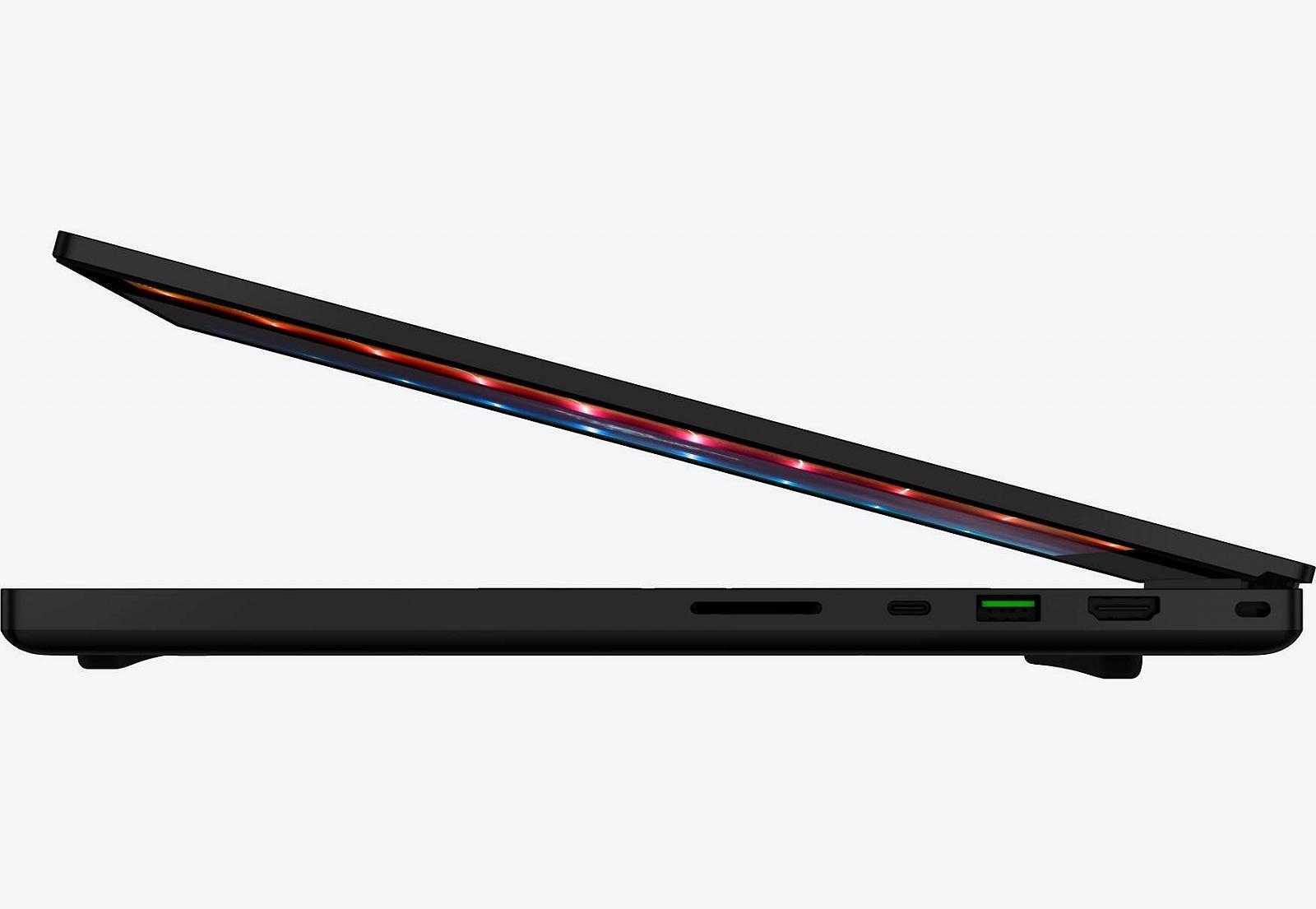 Ноутбук 17.3" Razer Blade 17 (RZ09-0406AGA3-R3G1) Gaming Intel Core i7-11800H RAM 16GB SSD 1TB GeForce RTX 3060 Windows 11 Алюмінієвий корпус (UKR), фото №6 Ноутбук 17.3" Razer Blade 17 (RZ09-0406AGA3-R3G1) Gaming Intel Core i7-11800H RAM 16GB SSD 1TB GeForce RTX 3060 Windows 11 Алюмінієвий корпус (UKR), фото №6