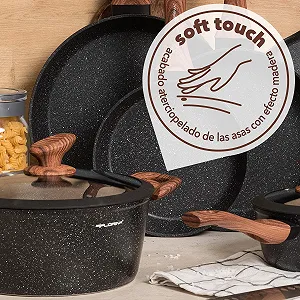 Кастрюля FLORINA Master Black Алюминий 24 см 4 л с антипригарным покрытием для всех типов плит, включая индукционные, эргономичная ручка Soft Touch, крышка с силиконовым ободком, термостойкая, легко моется synthetic.ua - Фото 1