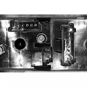 Перемикач склопідйомника VEMO V10-73-0303 Original VEMO Qualität для SEAT SKODA VW synthetic.ua - Фото 1