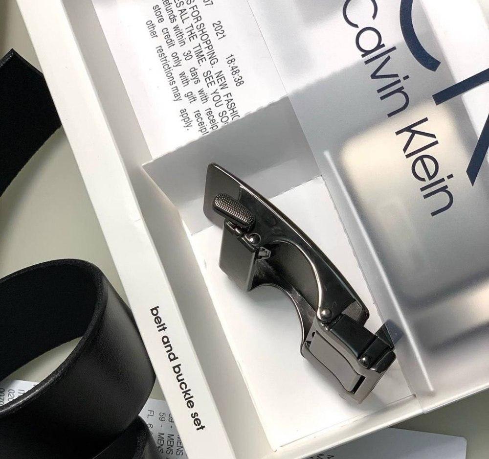 Мужской кожаный ремень с двумя пряжками автомат Calvin Klein из натуральной кожи в подарочной упаковке, фото №3 Мужской кожаный ремень с двумя пряжками автомат Calvin Klein из натуральной кожи в подарочной упаковке, фото №3