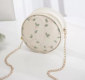 Модна біла жіноча міні-сумка з вишивкою - Фото 1