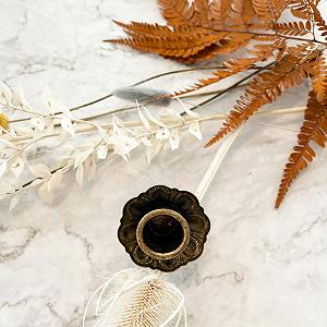 Підсвічник Candle Holder Round and Rosette Rosette Чорний ціна на synthetic.ua - Фото 1 Підсвічник Candle Holder Round and Rosette Rosette Чорний synthetic.ua - Фото 1