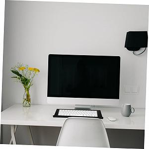 Подставка для клавиатуры акриловая эргономичная наклонная, нескользящая подставка для клавиатуры для стола, стабильная подставка для компьютерной клавиатуры для комфортной печати в офисе и дома synthetic.ua - Фото 1