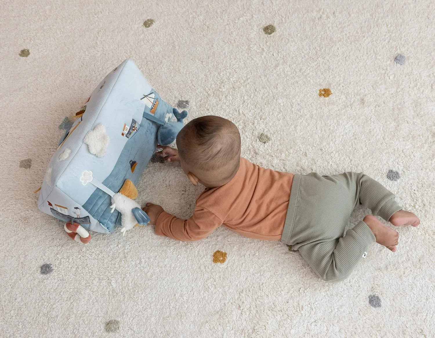 Тканинний розвиваючий трикутник Little Dutch Sailors Bay/Sailors Bay, фото №4 Тканинний розвиваючий трикутник Little Dutch Sailors Bay/Sailors Bay, фото №4