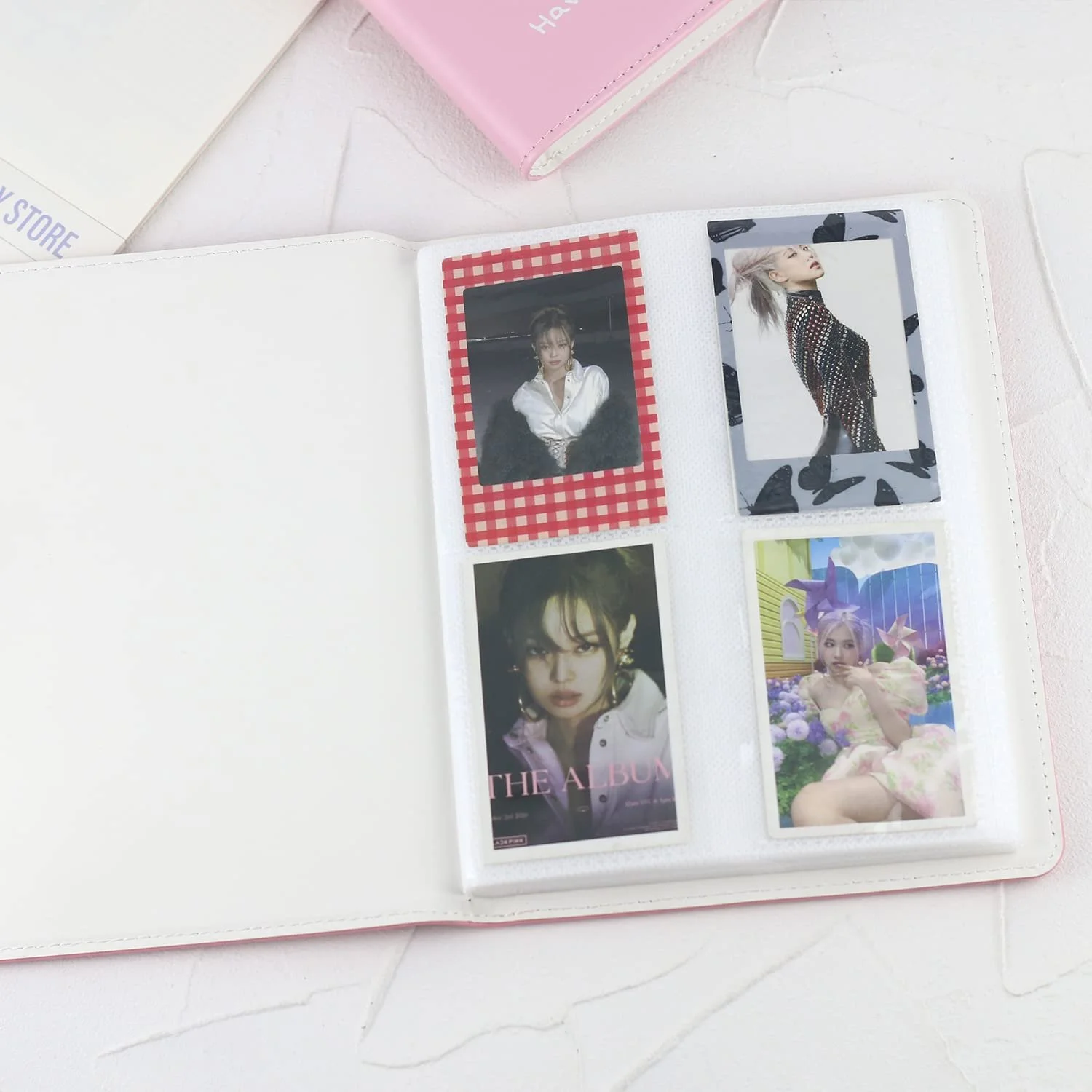 Фотоальбом Phoebe для Fujifilm Instax Mini 11/9/8/LiPlay 256 кишень 2 x 3 дюйми Темно-рожевий, фото №5 Фотоальбом Phoebe для Fujifilm Instax Mini 11/9/8/LiPlay 256 кишень 2 x 3 дюйми Темно-рожевий, фото №5