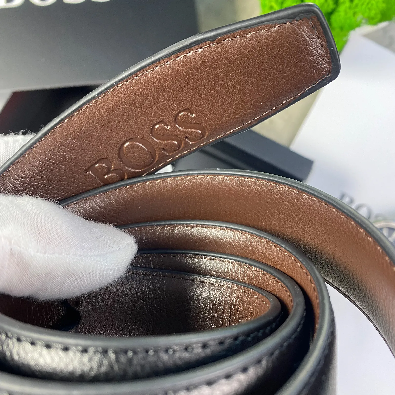 Подарочный набор с кожаным ремнем Boss с двумя сменными пряжками Босс, фото №4