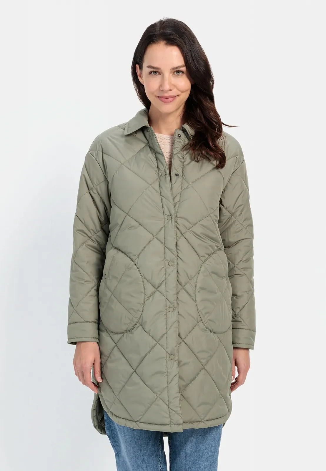 Жіноче пальто camel active з переробленого поліестеру стьобане, фото №2 Жіноче пальто camel active з переробленого поліестеру стьобане, фото №2