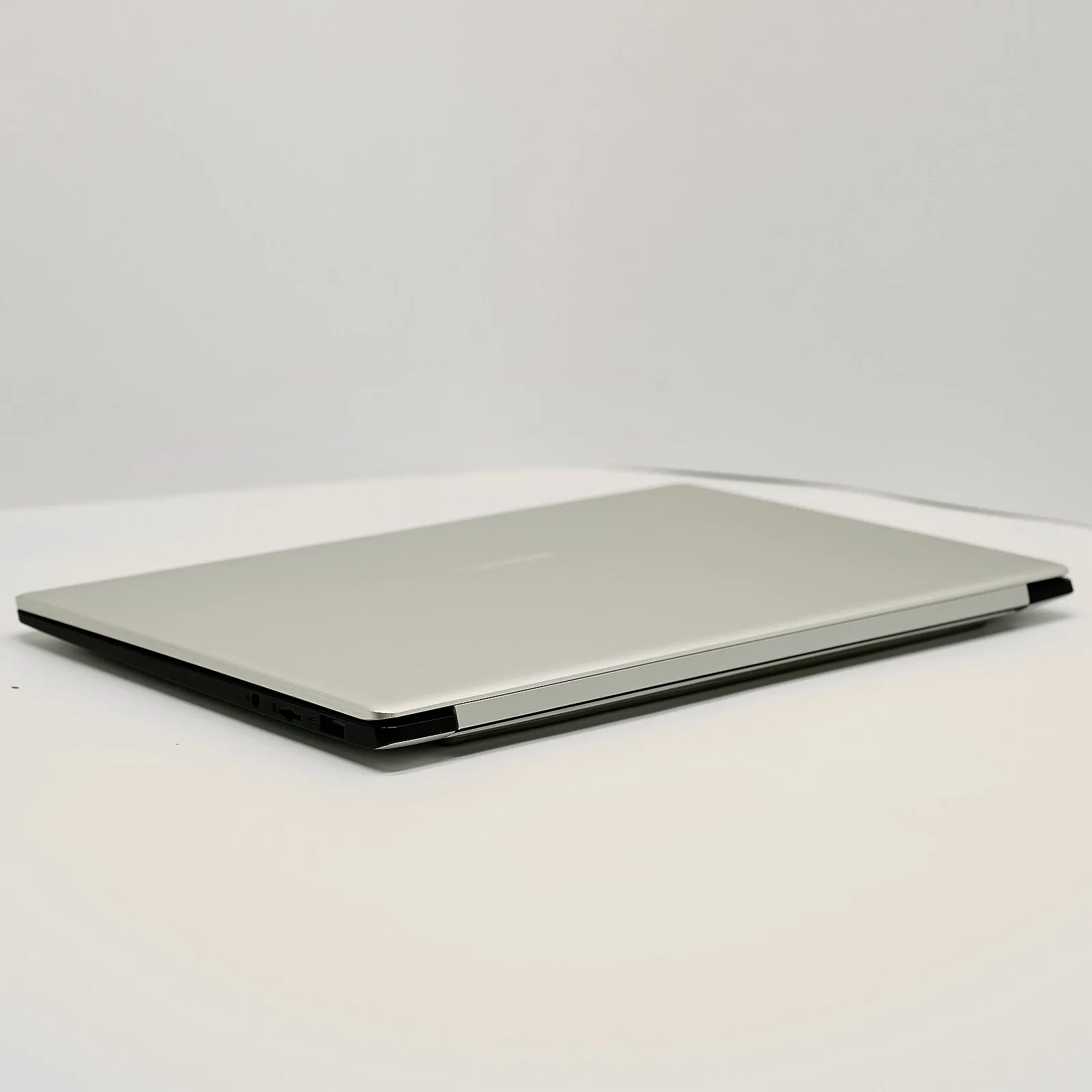 Ультрабук 14" Medion (Lenovo Group) Akoya E4251 Intel RAM 4ГБ SSD 512 ГБ Intel Graphics Метал IPS FullHD Win10 (4828), фото №9 Ультрабук 14" Medion (Lenovo Group) Akoya E4251 Intel RAM 4ГБ SSD 512 ГБ Intel Graphics Метал IPS FullHD Win10 (4828), фото №9