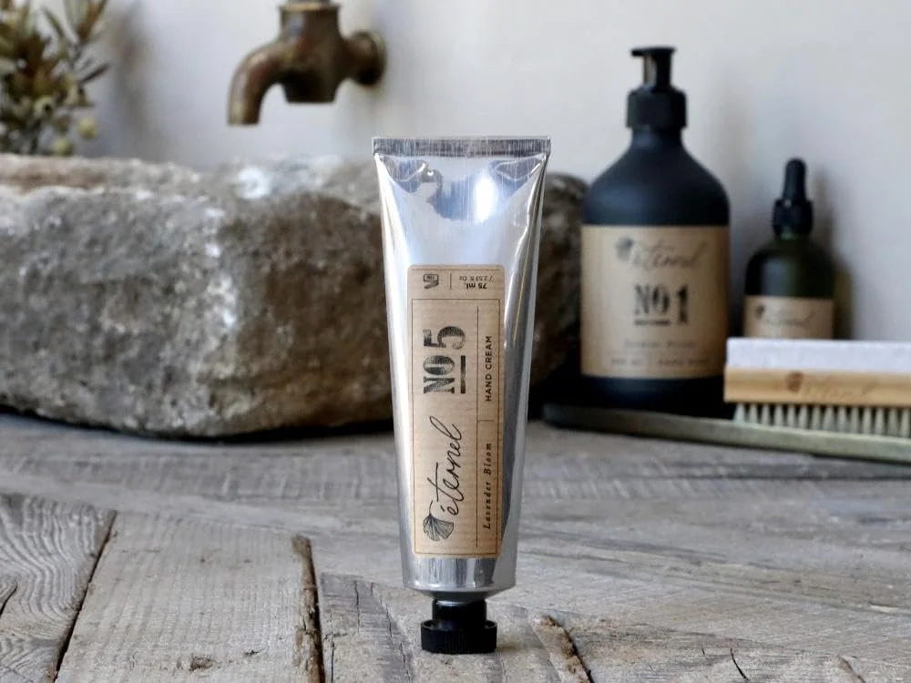 Крем для рук Éternel Apple Blossom No. 3, 75 мл або Lavender Bloom Chic Antique Beauty Hand Care, фото №1 Крем для рук Éternel Apple Blossom No. 3, 75 мл або Lavender Bloom Chic Antique Beauty Hand Care, фото №1