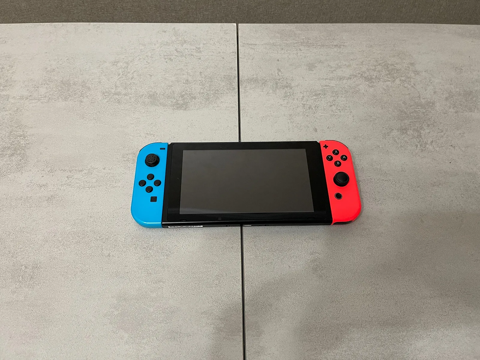 Портативна ігрова приставка  Nintendo Switch HAC-001-01 Neon Blue-Red, фото №6
