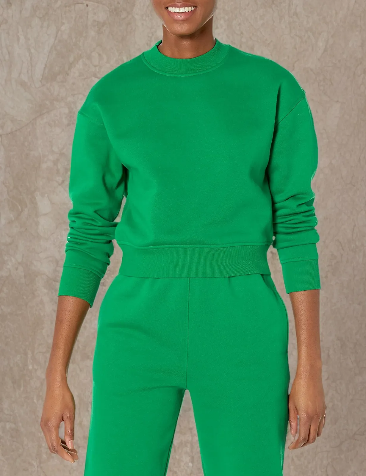 Женская Толстовка Amazon Essentials Укороченный топ Oversized, фото №8 Женская Толстовка Amazon Essentials Укороченный топ Oversized, фото №8