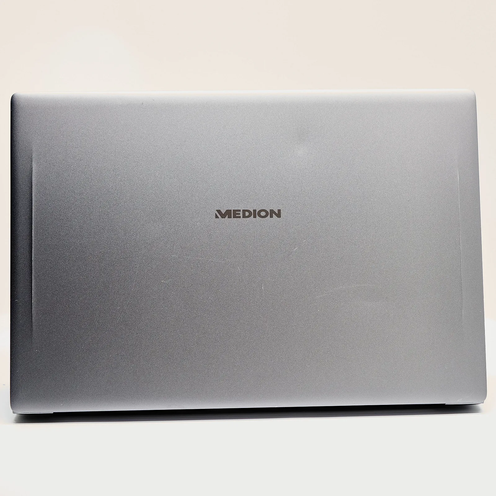 Ноутбук 15.6'' Medion (Lenovo Group) Akoya P15645 | Intel Core i7-8565U | IPS (1920x1080) FullHD | RAM 8 ГБ | SSD 256 ГБ | Nvidia GeForce MX250 | Intel UHD Graphics 620 | Металевий корпус | Win11 (4970), фото №4