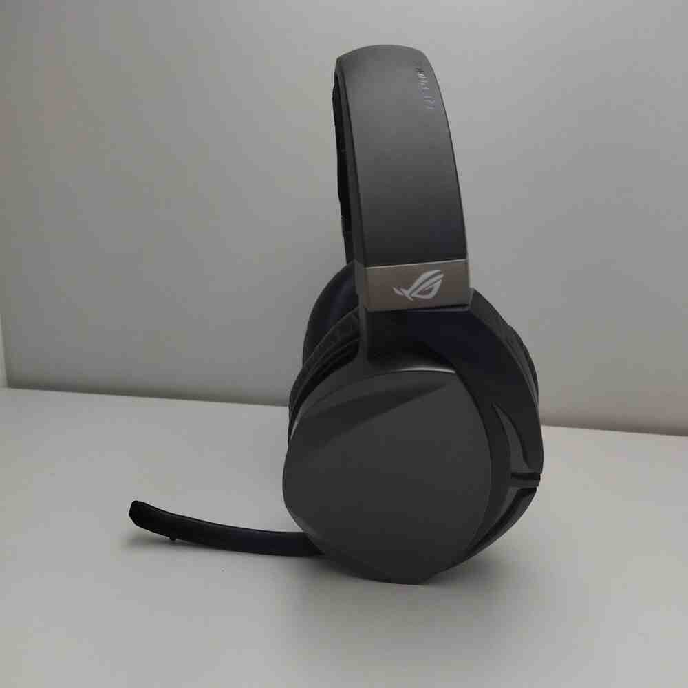 Наушники и Bluetooth-гарнитуры Asus ROG Strix Fusion 300 Black, фото №2