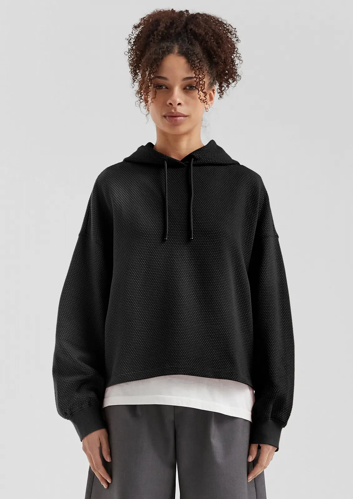 Толстовка QS со структурированным узором и капюшоном, фото №3