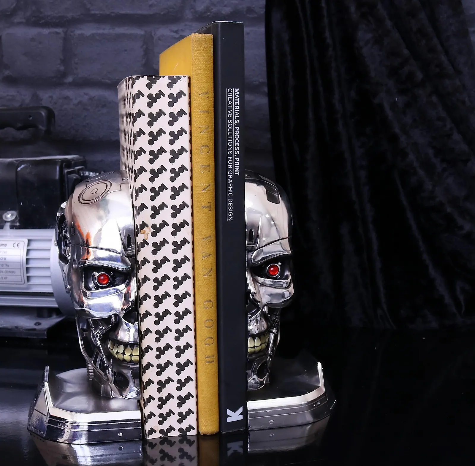 Держатели для книг Nemesis Now Terminator 2 18.5 см Смола Серебряный, фото №7