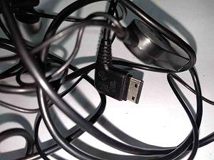 Наушники и Bluetooth-гарнитуры Samsung D880 synthetic.ua - Фото 1