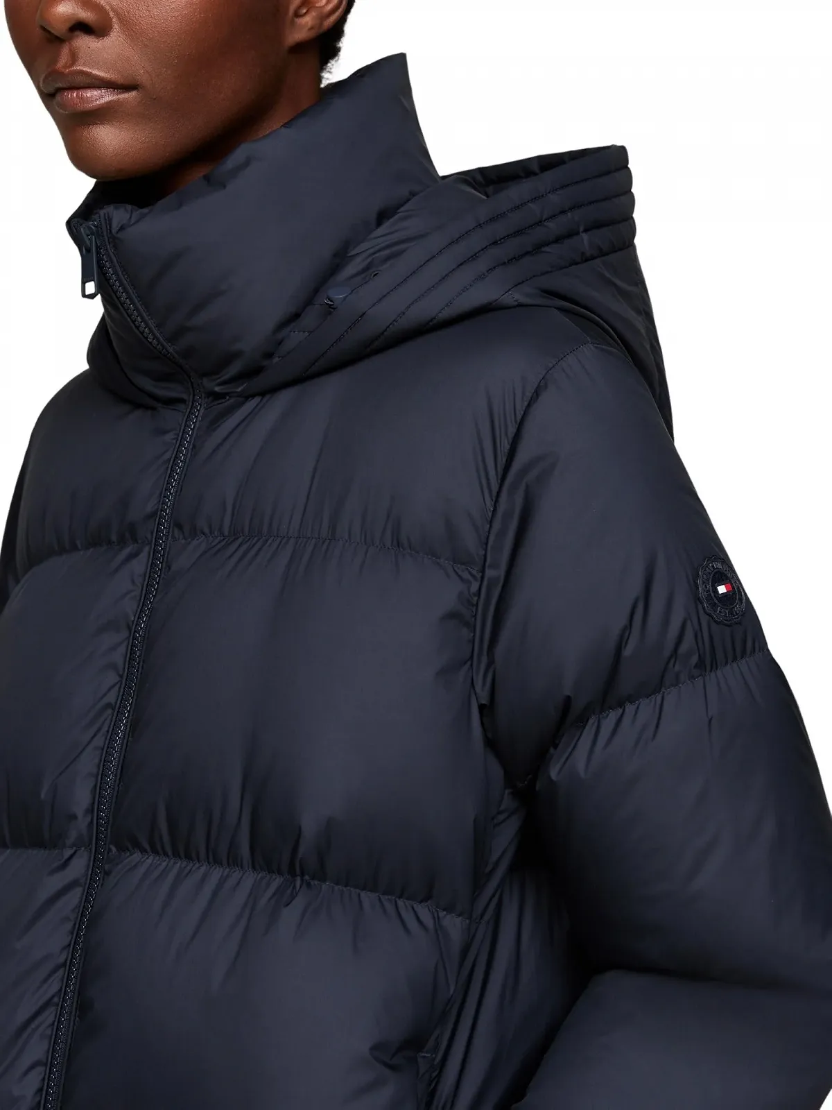 Пуховик Tommy Hilfiger Максі до коліна, фото №3 Пуховик Tommy Hilfiger Максі до коліна, фото №3