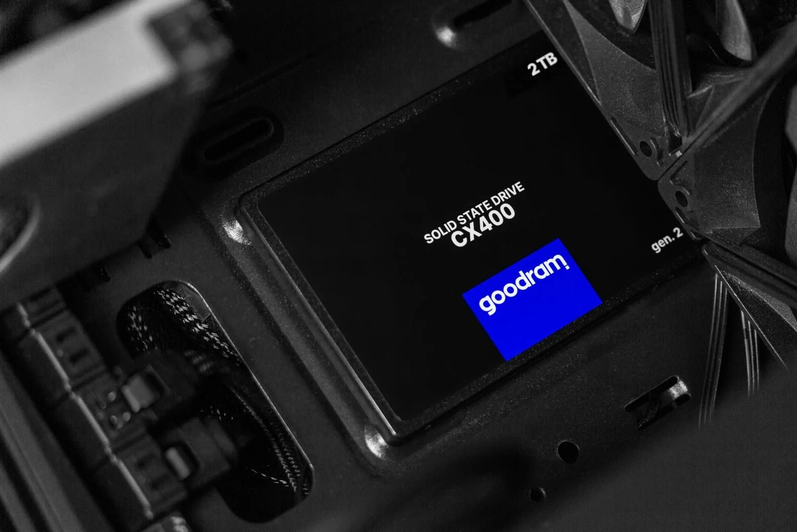 SSD Goodram CX400 Gen.2 2ТБ SATA III 3D TLC NAND 2.5 Дюйма Черный, фото №9 SSD Goodram CX400 Gen.2 2ТБ SATA III 3D TLC NAND 2.5 Дюйма Черный, фото №9