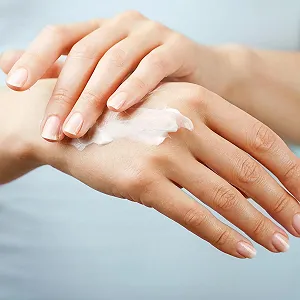 Крем Dermovitamina Calmilene Cold для рук 75мл synthetic.ua - Фото 1