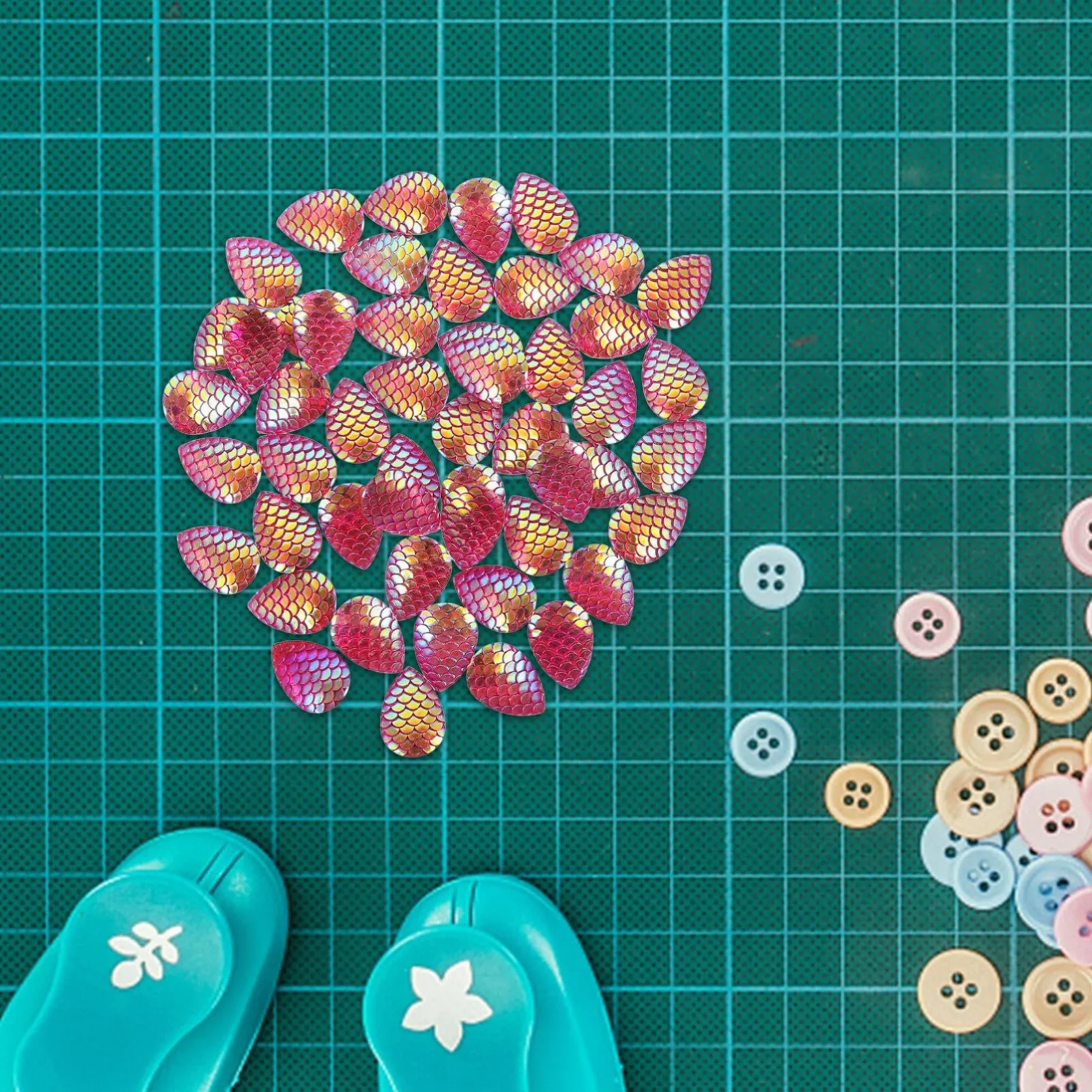 Набір Кабошони з смоли Луска Русалки, 50 шт, Плоска задня частина, Форма краплі води, фото №5