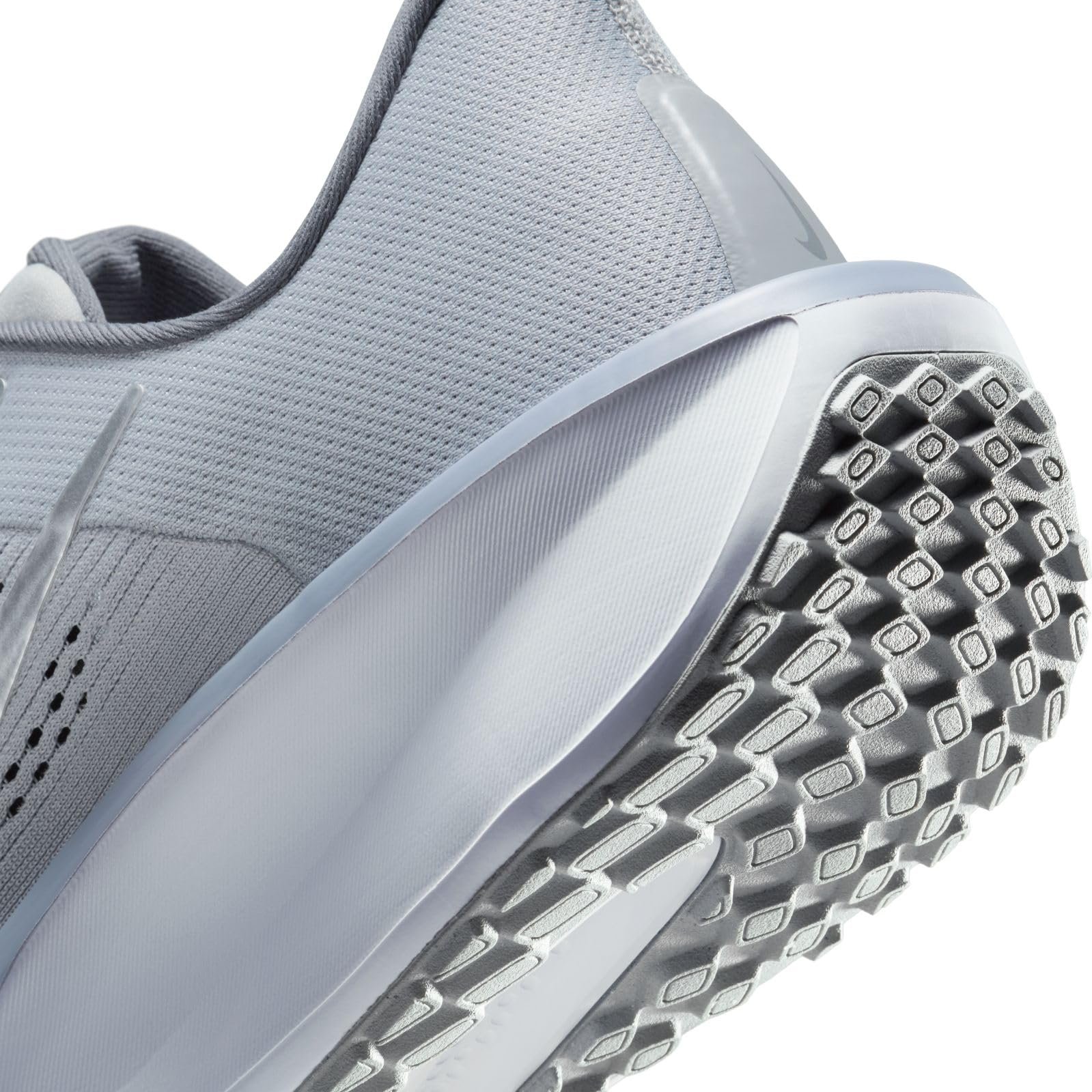 Кросівки Nike Quest 6 для бігу по дорозі, фото №8