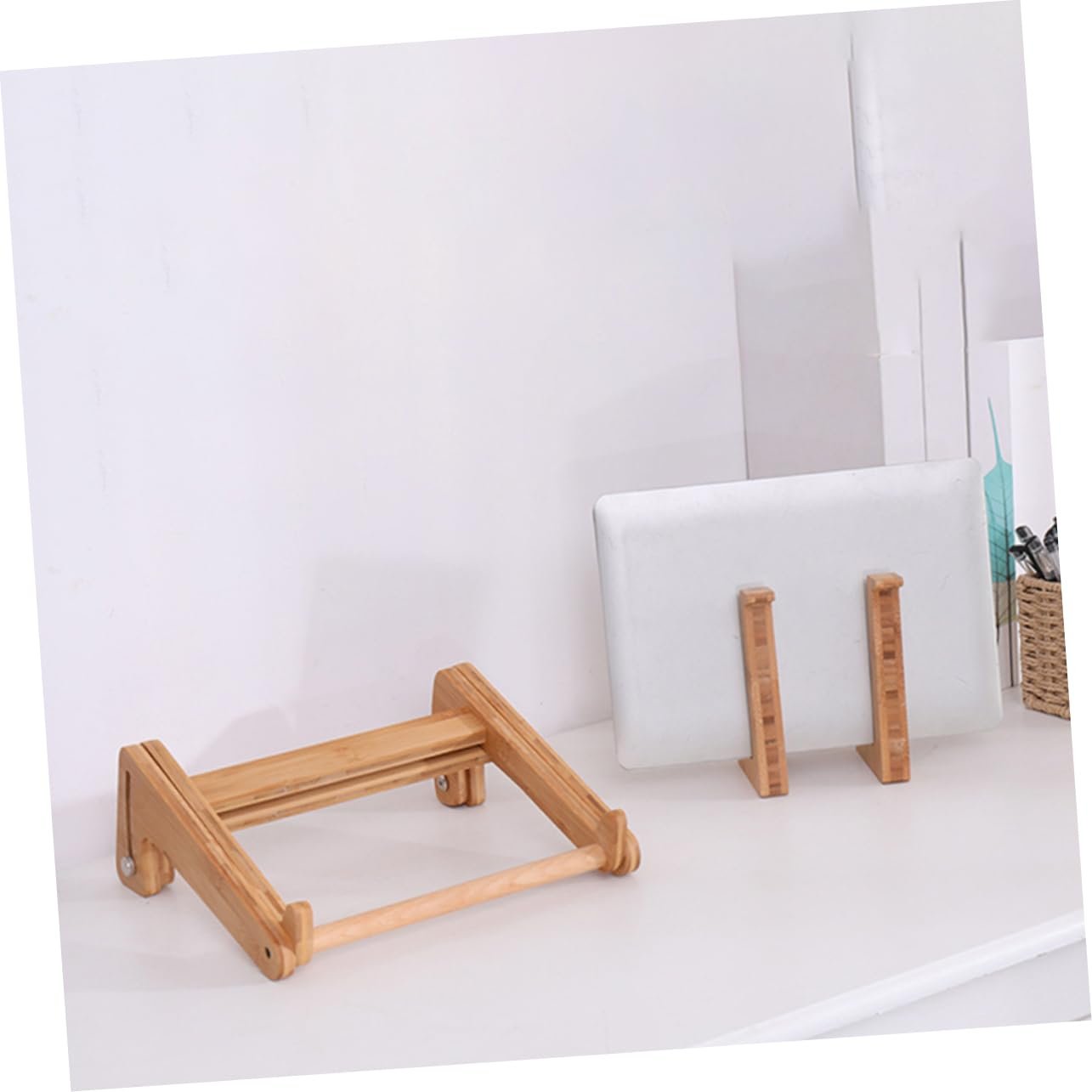 Вертикальна Підставка для Ноутбука Дерев'яна Регульована по Висоті Ергономічна з Полицею для Ручок Багатофункціональна, фото №7