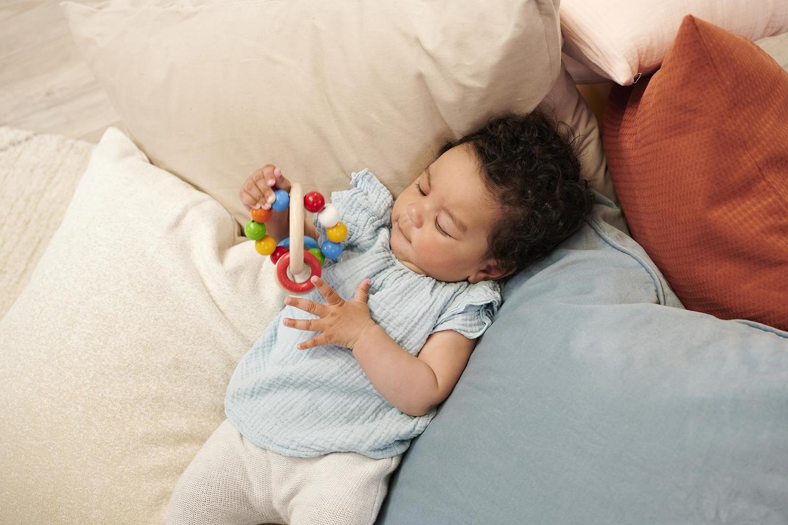 Іграшка для хапання Eichhorn 3D, 9.5 x 9 см, Бук, Різнокольоровий, фото №4 Іграшка для хапання Eichhorn 3D, 9.5 x 9 см, Бук, Різнокольоровий, фото №4