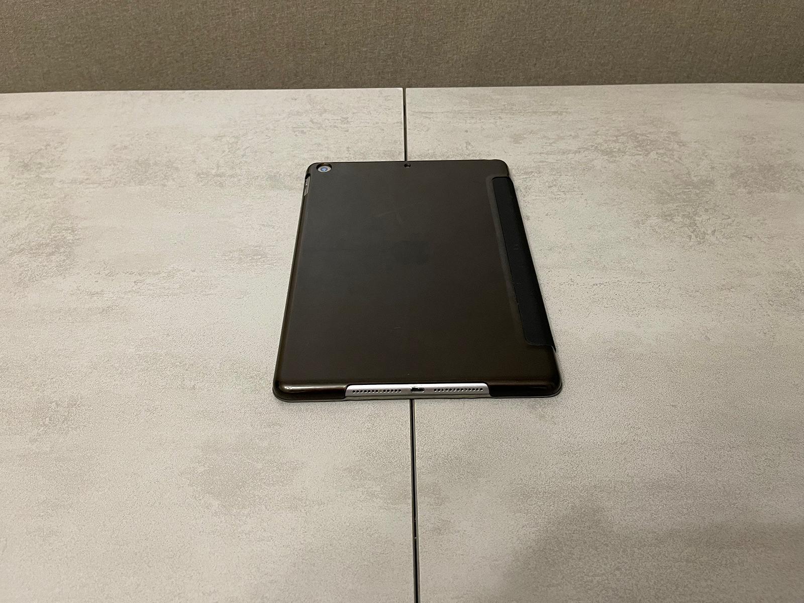 Планшет Apple iPad A1822 MP2F2LL/A (5 Gen., 2017), 9.7", Apple A9, 2GB, 32GB, Wi-Fi, фото №9