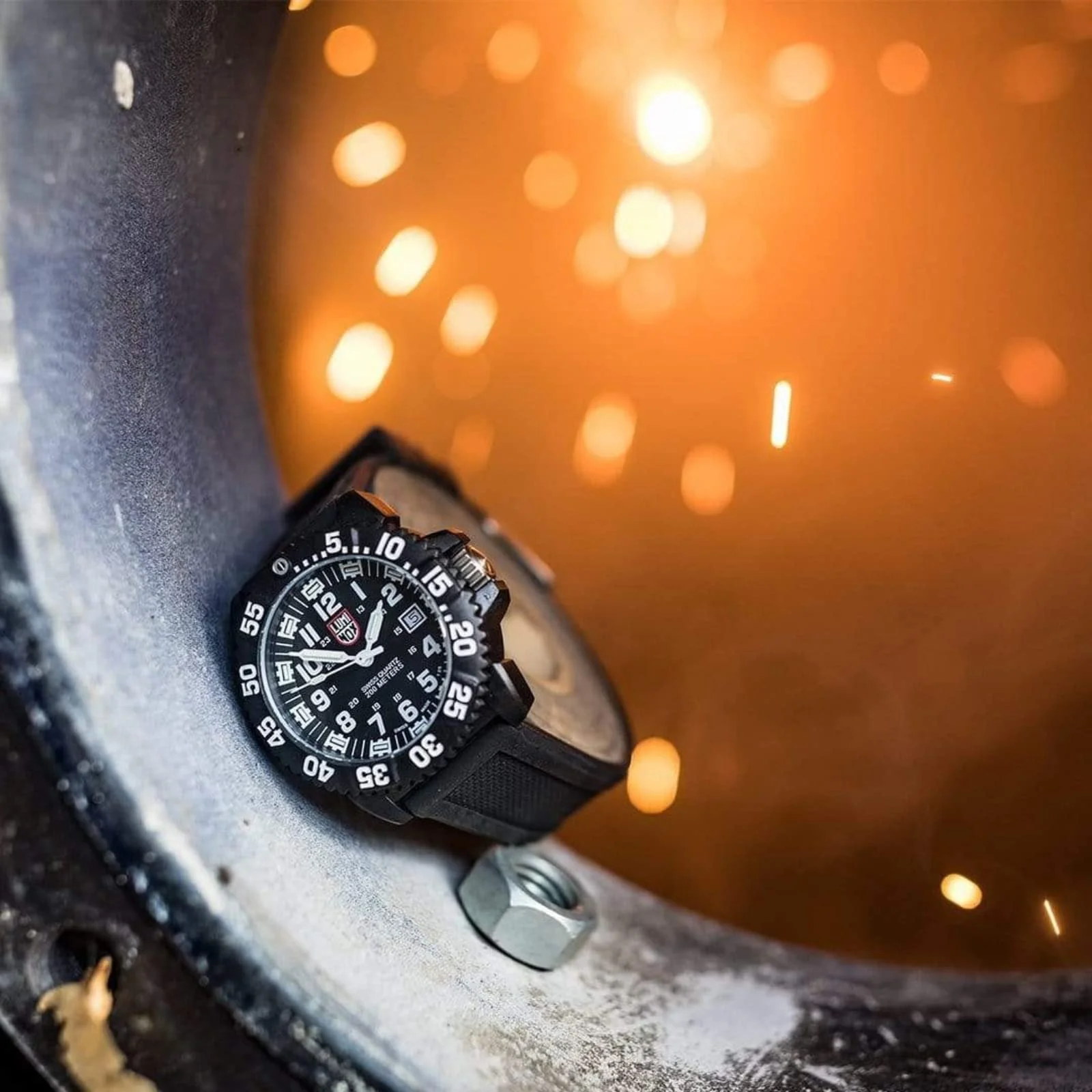 Часы Luminox Original Navy Seal XS.3051.F Мужские 44 мм Дайверские Черные с Отображением Даты 200 м Водонепроницаемые, черные, 44 мм, Спортивные, фото №4 Часы Luminox Original Navy Seal XS.3051.F Мужские 44 мм Дайверские Черные с Отображением Даты 200 м Водонепроницаемые, черные, 44 мм, Спортивные, фото №4