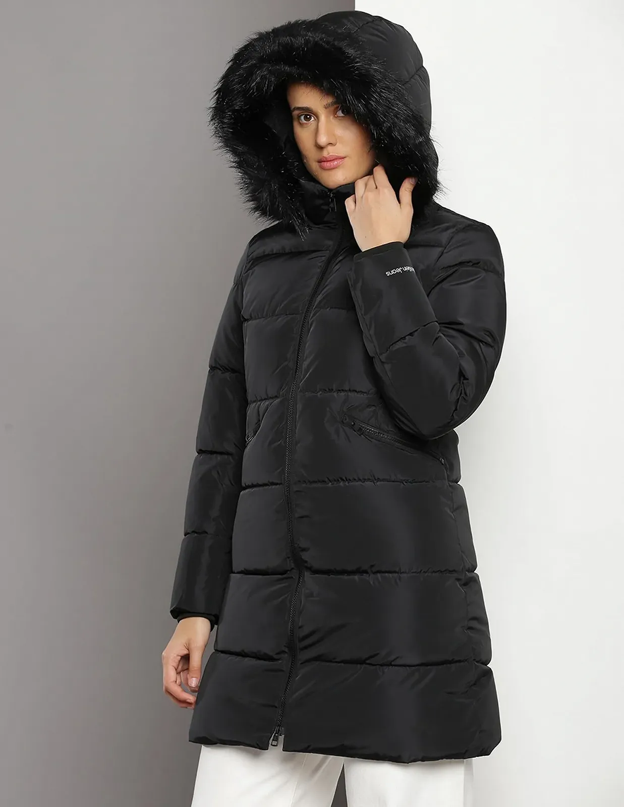 Пальто Calvin Klein Женское стеганое, фото №3 Пальто Calvin Klein Женское стеганое, фото №3