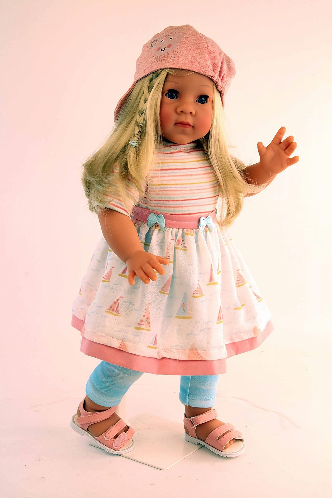 Кукла Schildkröt Elli 34152169 стоячая (52 см, светлые волосы, голубые сонные глаза, фото №3 Кукла Schildkröt Elli 34152169 стоячая (52 см, светлые волосы, голубые сонные глаза, фото №3
