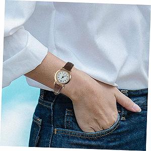 OATIPHO Женские часы Цифровые Простые Маленькие часы Кожаный ремешок Для женщин Для ежедневного использования Нейтральный Гибкий Прочный цена на synthetic.ua - Фото 1 OATIPHO Женские часы Цифровые Простые Маленькие часы Кожаный ремешок Для женщин Для ежедневного использования Нейтральный Гибкий Прочный synthetic.ua - Фото 1