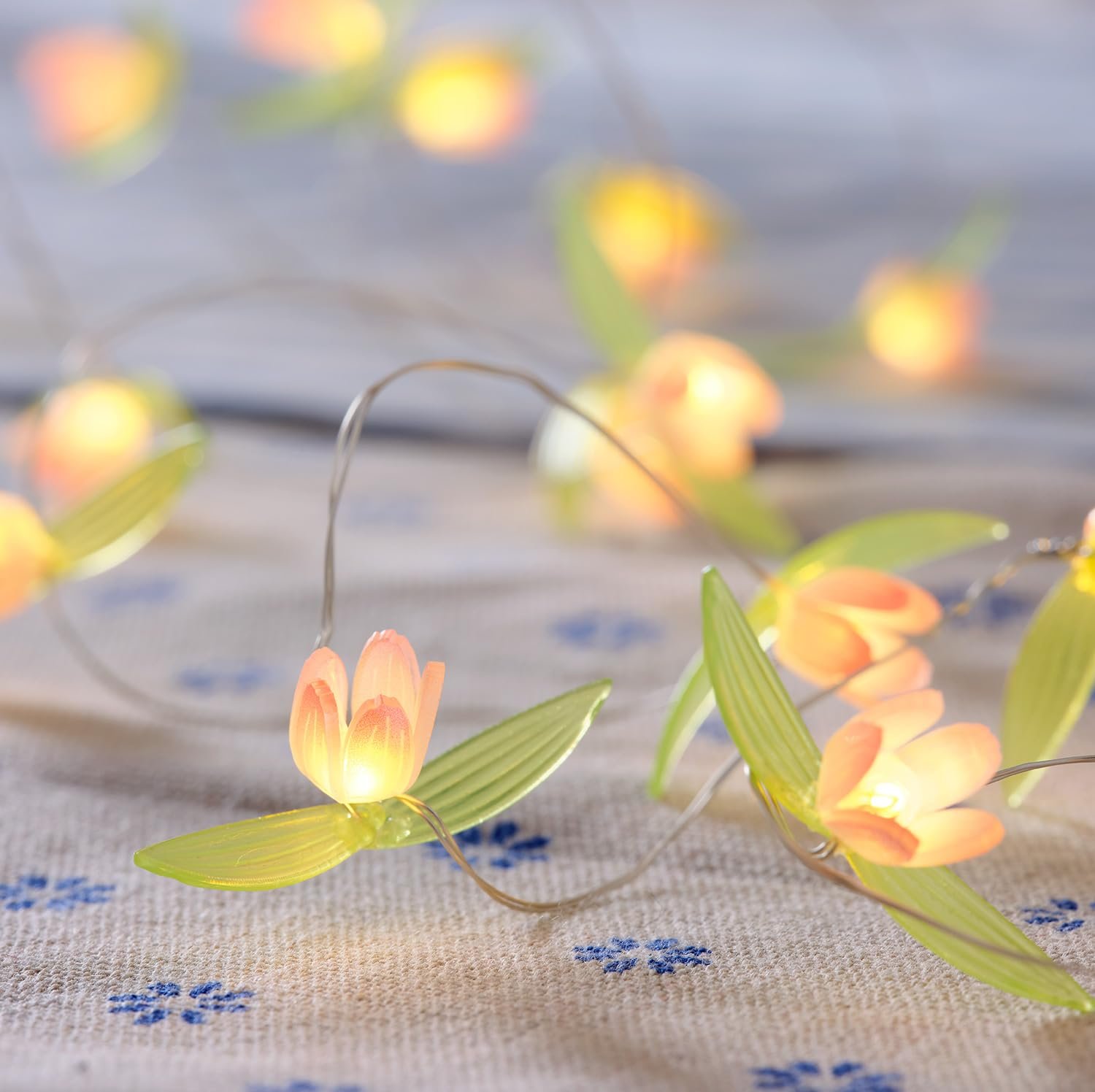 Гирлянда Lights4fun Micro LED Цветы Тюльпаны Теплый Белый Таймер Питание от батареек 2,4 м, фото №1