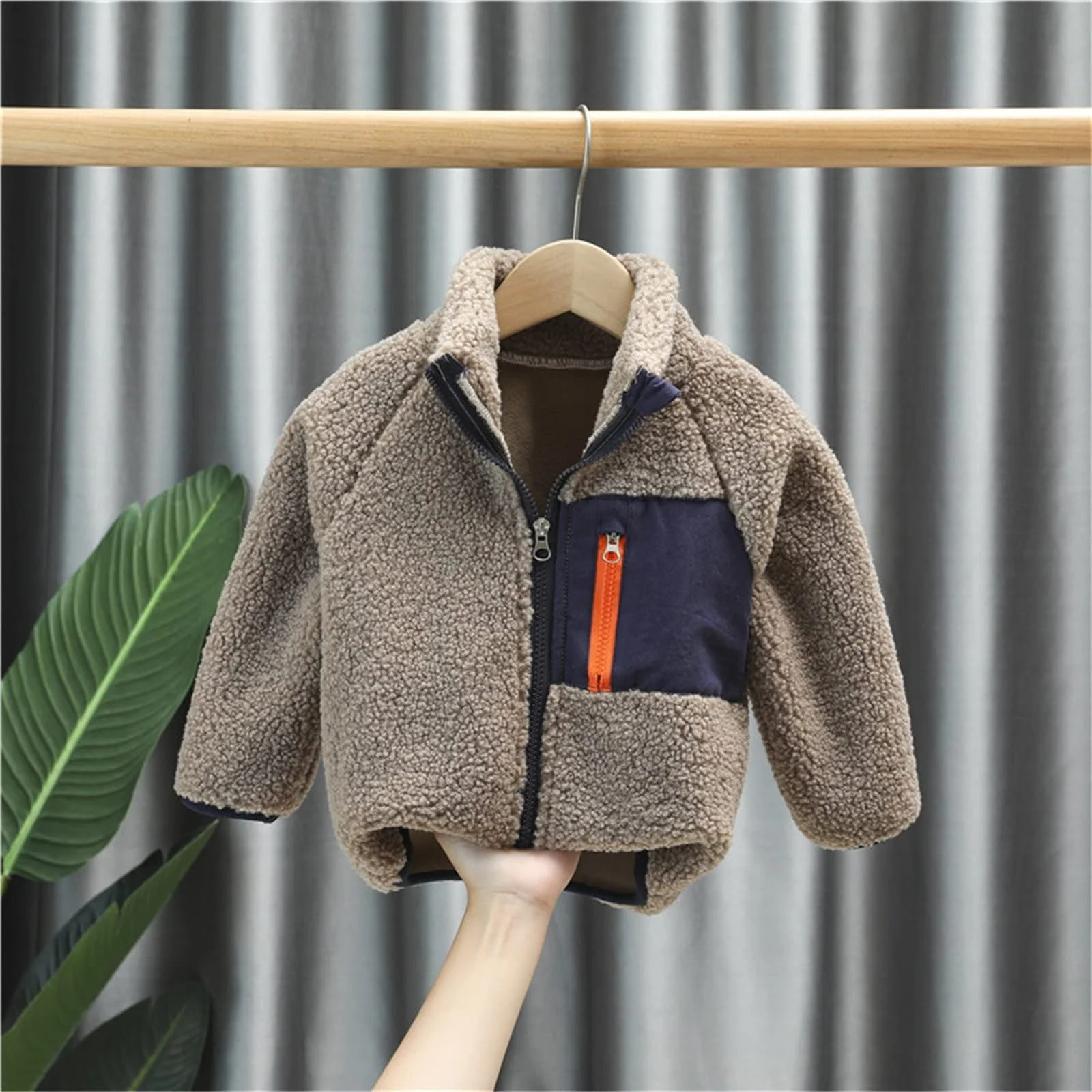 Куртка бомбер для мальчиков, флисовая, разноцветная, фото №2 Куртка бомбер для мальчиков, флисовая, разноцветная, фото №2